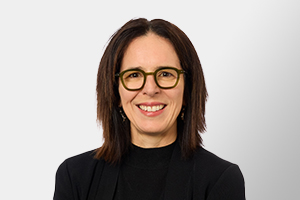 Photo of Julia Angrisano